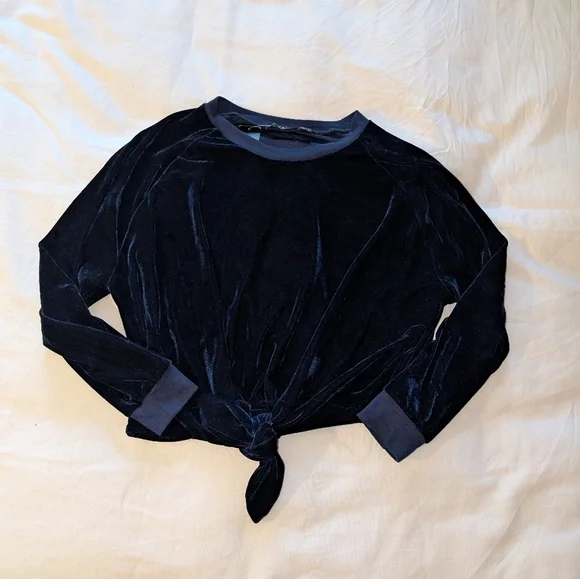 RDI Women's Long Sleeve Velour Tie Front Sweater Navy Size Small - Picture 5 of 9
